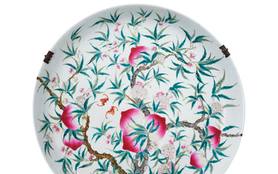 A FAMILLE ROSE ‘PEACH’ DISH, QING DYNASTY, 19TH CENTURY