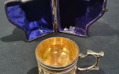 A CASED VICTORIAN CHRISTENING CUP