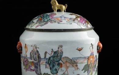 A Chinese famille rose lidded jar, 19th century