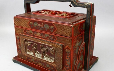 A GOOD CHINESE LACQUERED BOX & COVER WITH MOULDED