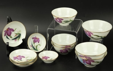 A Group of Purple Floral Porcelain Dinnerware Jiangxi