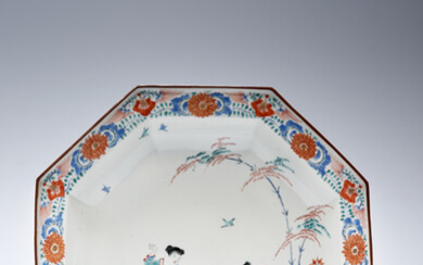 A LARGE JAPANESE KAKIEMON 'HOB IN THE WELL' DISH