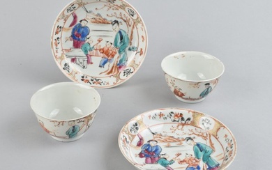A PAIR OF CHINESE MANDARINS TEA BOWLS - Porcelain - China - Qianlong (1736-1795)