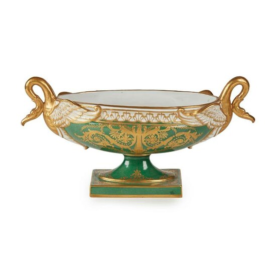 A SÃˆVRES STYLE PORCELAIN COMPORT 19TH CENTURY