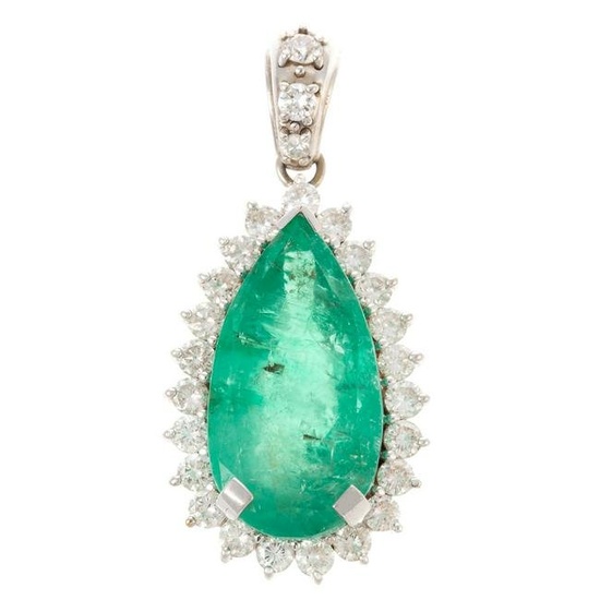 A Very Fine Emerald & Diamond Pendant in 18K