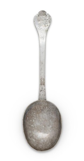 A West Country silver trefid spoon, Taunton, c.1685, Ellen Dare, the reverse of terminal prick dot engraved with the initials R.B over 1685, 19cm long, approx. weight 1.5oz Provenance: The estate of the late designer, Anthony Powell