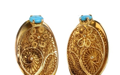A pair of Middle Eastern gold filigree cufflinks