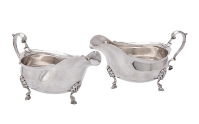 A pair of silver oval sauce boats by Elkington & Co.