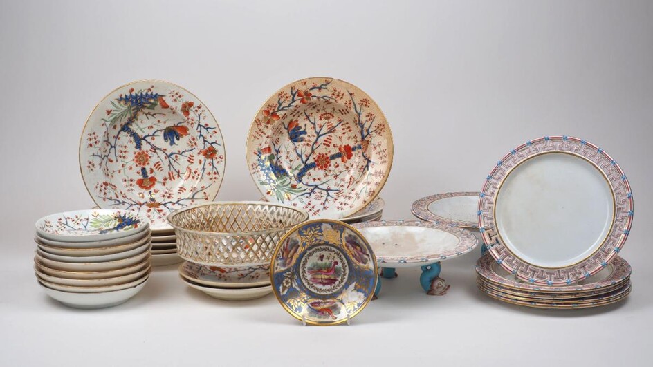 A quantity of British porcelain, to include a British porcelain dish, c.1820, hand-painted with vignettes of birds within gilt border, 14.5cm diameter, two Wedgwood tazza with pierced rim design on dolphin supports with four matching plates, 22.5cm...