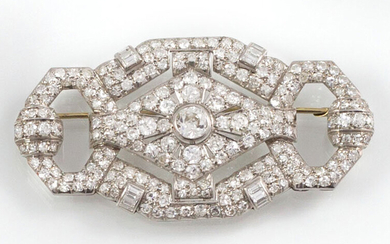 ART DECO brooch in 18K white gold and platinum paved...
