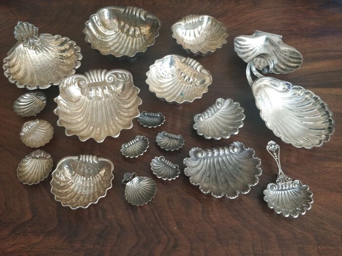 Ashtray, Shells (19) - .800 silver, .925 silver - Italy - 20th century