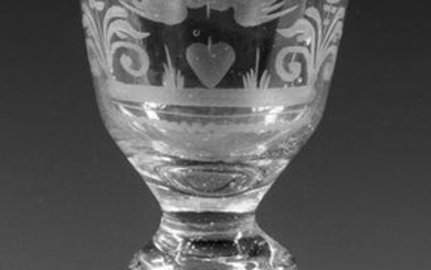 Barock-Pokal mit Liebessymbolen und Devise