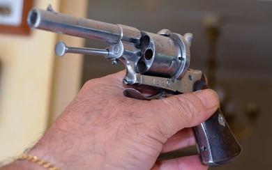 Belgium - 1950/1960 - Très beau moyen revolver type Lefaucheux - 7 mm - n° de série - pièces d'origines numéroté - En état de fonctionnement ! - Revolver