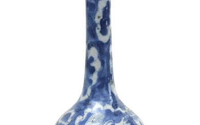 Bottiglia in porcellana bianco blu con dragone fra le