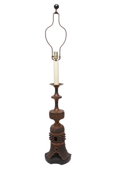 Chinese Archaic-Manner Bronzed Metal Lamp