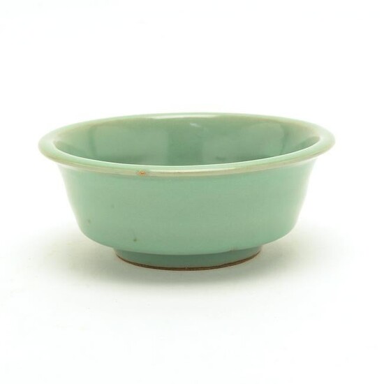 Chinese Longquan Plum-Green Glazed Bowl.