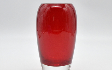 DESIGNER GLASS VASE, RED AND TRANSPARENT, VINTAGE FROM 1960, SCANDINAVIAN.