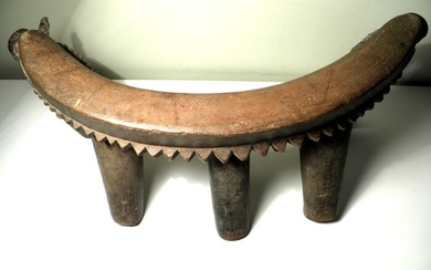 Dinka headrest - Wood - Sudan - 48 cm