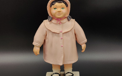 ESSEGI FIGURINE: “PINK GIRL” MADE OF CERAMIC FROM THE LATE 20TH CENTURY.