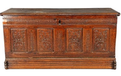 (-), Oak blanket chest with notch decoration in...