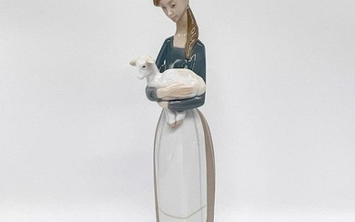 Girl With Lamb 1004505 - Lladro Porcelain Figurine