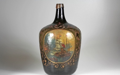 Grande bouteille en verre forestier avec scène de bataille navale d'après Abraham Storck. Pays-Bas, 18e/19e...