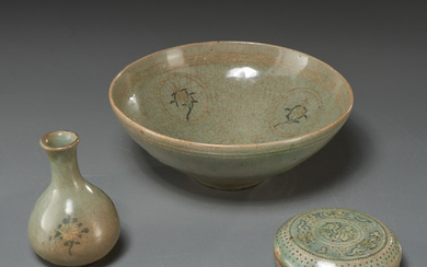 Group early Korean celadon glazed stoneware