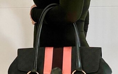 Gucci - Maxi Horsebit Shoulder bag