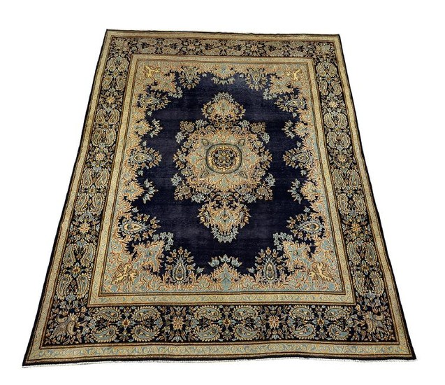 Hand knotted Persian Kerman carpet, 13 x 10