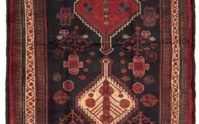 Hand-knotted Varamin Wool Rug 5'6" x 9'2"