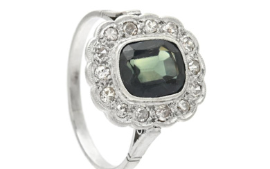 Jewellery Cluster ring CLUSTER RING, platinum, cushion cut green sapphir...