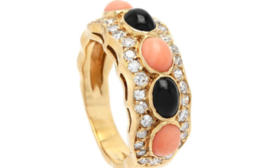 Jewellery Ring VAN CLEEF & ARPELS, ring, 18K gold, caboch...