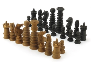 Late 19th/early 20th century boxwood and ebony chess set, th...