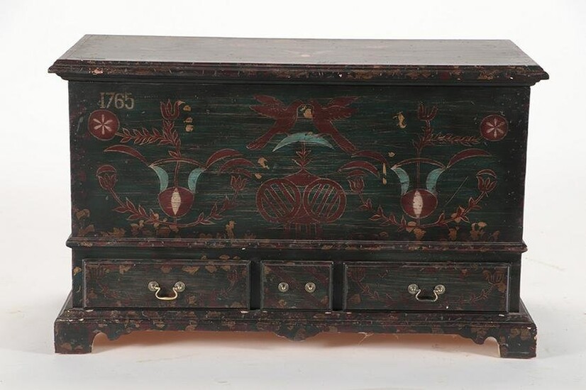 MODERN PAINTED LIFT LID DUTCH STYLE BLANKET CHEST