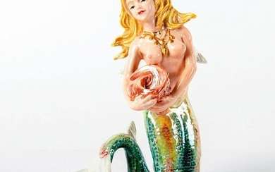 Marina HN4692 - Royal Doulton Figurine