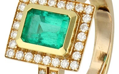 No Reserve - 18K Roségouden entourage ring bezet met ca. 1.56 ct. smaragd en diamant