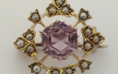 No Reserve Price - Late 19th Century/Early 20th Century 15 Kt Gold Amathyst and Seed Pearl Brooch/ Pendant with Brooch - Yellow gold Octagon Amethyst - Pearl