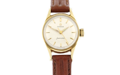 OMEGA - a yellow metal Seamaster wrist watch, 22mm.