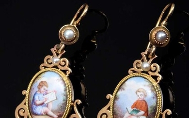 Pair of late Biedermeier drop earrings with oval enamel paintings "Reading and writing child" in a sawn ornamental frame with seed pearls, verso covered with mother-of-pearl, France circa 1860/70, 10,7g, l. 5cm