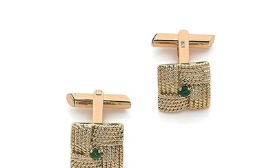 Pair of square cufflinks in 18K yellow gold (750‰
