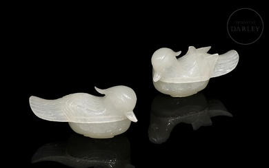 Pareja de recipientes de jade blanco "Patos", dinastía Qing