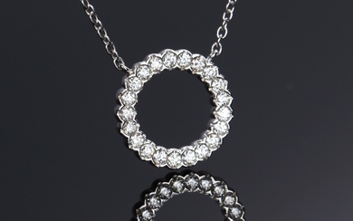 Penta Preziosi. Necklace in 18 kt. white gold with integrated brilliant pendant, 0.53 ct.