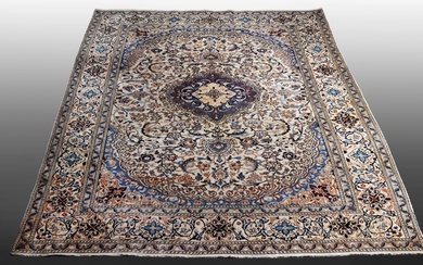 Persian Nain rug, 375 x 296 cm.