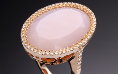 Pink opal ring of 18 kt. rose gold adorned with diamonds