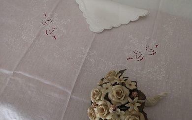 Prestigious x12 tablecloth in 100% pure linen. Embroidery Full Stitch and Knot Hand carving - Linen - AFTER 2000