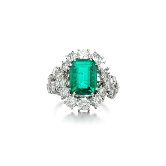 Regner | Emerald and diamond ring , Regner | Emerald and diamond ring