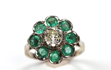 Ring White gold Diamond (Natural) - Emerald