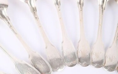 Set of twelve silver entremet spoons (1798-1809), the handle decorated with net, numbered.
