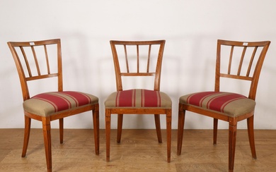 Set van drie iepenhouten stoelen, set van drie -fauteuils en één -fauteuil, Louis XVI, ca. 1800