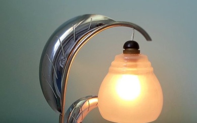 Table lamp - Art Deco style - Chromed metal and opaline glass
